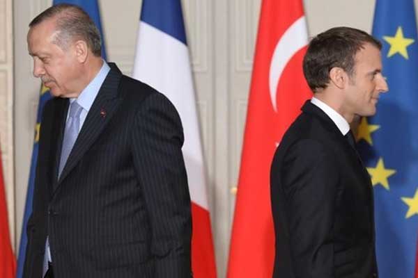 Ερντογάν κατά Μακρόν:Μην ζητήσετε βοήθεια όταν γεμίσει η Γαλλία τρομοκράτες