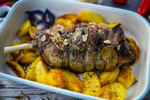 Από τη νηστεία στις... κραιπάλες του Πάσχα: Τι πρέπει να προσέξετε 