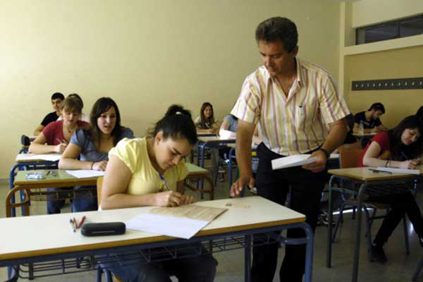 Συντάξεις: Στον αέρα χιλιάδες εκπαιδευτικοί που παραιτήθηκαν! Τους ζητούν να γυρίσουν πίσω!