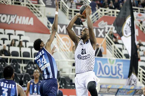 ΠΑΟΚ-Κόροιβος 92-63