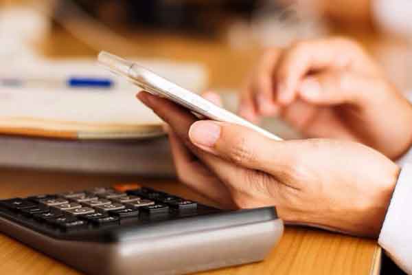 Ερχεται η ρύθμιση των 120 δόσεων για τους ελεύθερους επαγγελματίες