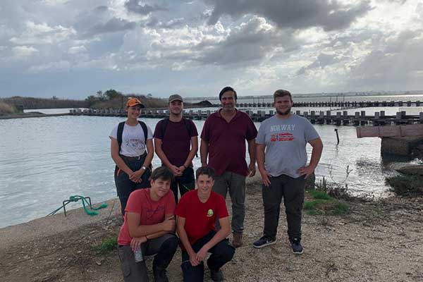 IMG f3e473a069cbd5a31e895919dd4cd3e6 V