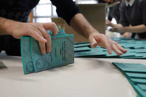 Εκλογές αβεβαιότητας στην Ιταλία σήμερα -Τα σενάρια της επόμενης μέρας