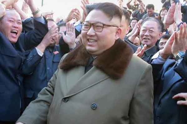 Είναι τρελός ο Κιμ Γιoνγκ Ουν; «Οχι», απαντά σε άρθρο η Le Monde και εξηγεί 