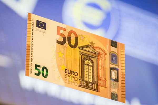 Η Eurobank πούλησε 1,5 δισ. “κόκκινα” καταναλωτικά δάνεια για 45 εκατομμύρια!