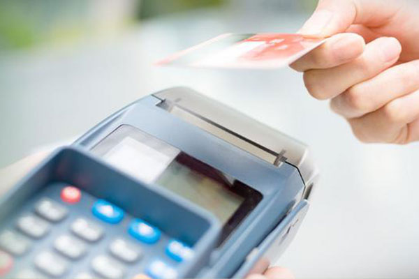 Αποκάλυψη: Ο 15 κλάδοι με υποχρεωτικό POS - Όλη η λίστα με τα επαγγέλματα 