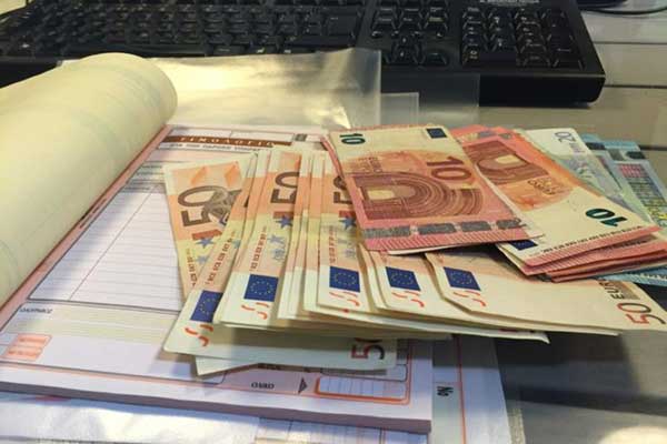 Διαγράφονται χρέη χιλιάδων ευρώ σε ΙΚΑ και ΟΑΕΕ – Ποιοι γλιτώνουν χρήματα και πως