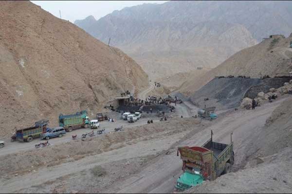 572758 b302c779f5-a8453cd98a8ad617