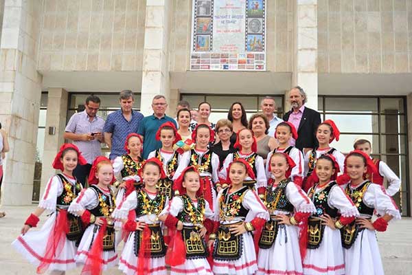 Ομάδα Ζωγραφικής Βιβλιοθήκης Αμαλιάδας: "Τα Χρώματα της Ελλάδας στα Τίρανα" - Ολοκληρώθηκε η έκθεση με τον δάσκαλο Κρίστο Χάσα [PHOTOS]