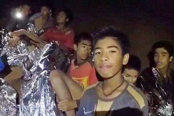 Ταϊλάνδη: Κακά μαντάτα για τον απεγκλωβισμό των 12 παιδιών ο θάνατος ενός διασώστη