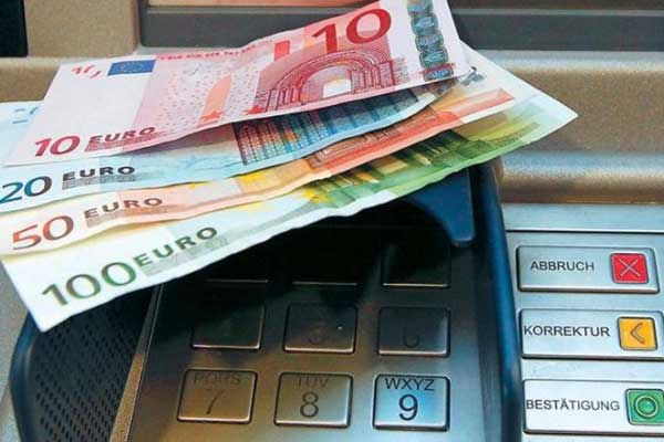 Τι αλλάζει με τα capital controls: 29 ερωτήσεις και απαντήσεις