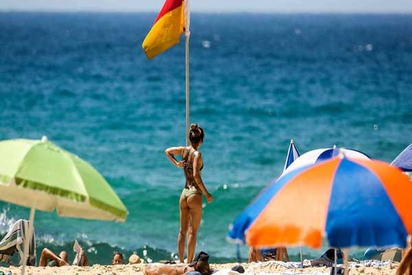 Βίντεο: Λιώνει η άσφαλτος στην Αυστραλία - Στους 47,5 βαθμούς ο υδράργυρος στο Σίδνεϊ!