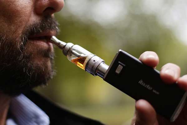 Έρευνα: Ασφαλές το ηλεκτρονικό τσιγάρο - Περιέχει λιγότερες τοξικές ουσίες