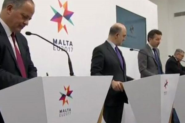 Eurogroup: Συμφωνία για μέτρα 3,6 δισ. από μείωση συντάξεων και αφορολόγητο