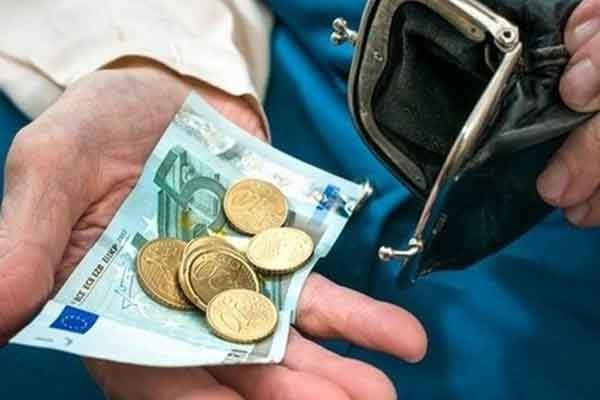 Ερχονται μεγάλες περικοπές στις συντάξεις- Απώλειες έως και 350 ευρώ για χιλιάδες συνταξιούχους