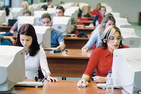 ΟΟΣΑ: Μεξικανοί και Έλληνες δουλεύουν 800 ώρες περισσότερες από τους Γερμανούς