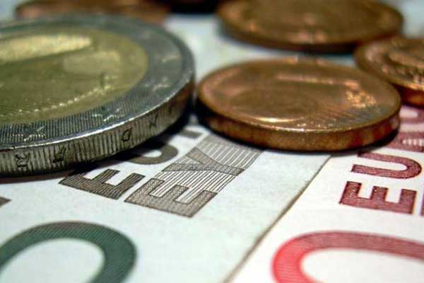 Ποιοι ανασφάλιστοι υπερήλικες θα λάβουν το επίδομα των 360 ευρώ