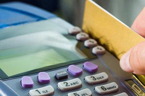 Σε όλη την Ελλάδα το κύκλωμα με τα POS για να παρακάμπτουν τα capital controls