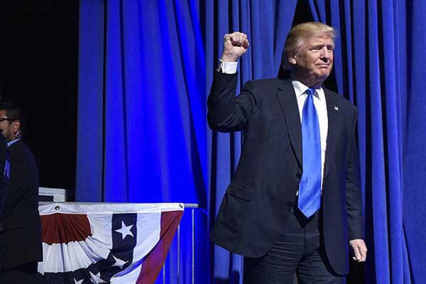 Αμερικανικές εκλογές 2016: Μία ανάσα πριν τον Λευκό Οίκο ο Τραμπ