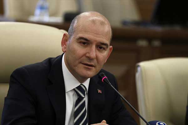 Απειλεί με ορδές προσφύγων ο Τούρκος υπουργός Εσωτερικών: Αν θέλετε ανοίγουμε τις πύλες