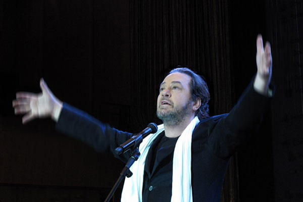 Κερδίστε εισιτήρια για τη μεγάλη συναυλία του Γιάννη Πάριου στο Θέατρο Φλόκα